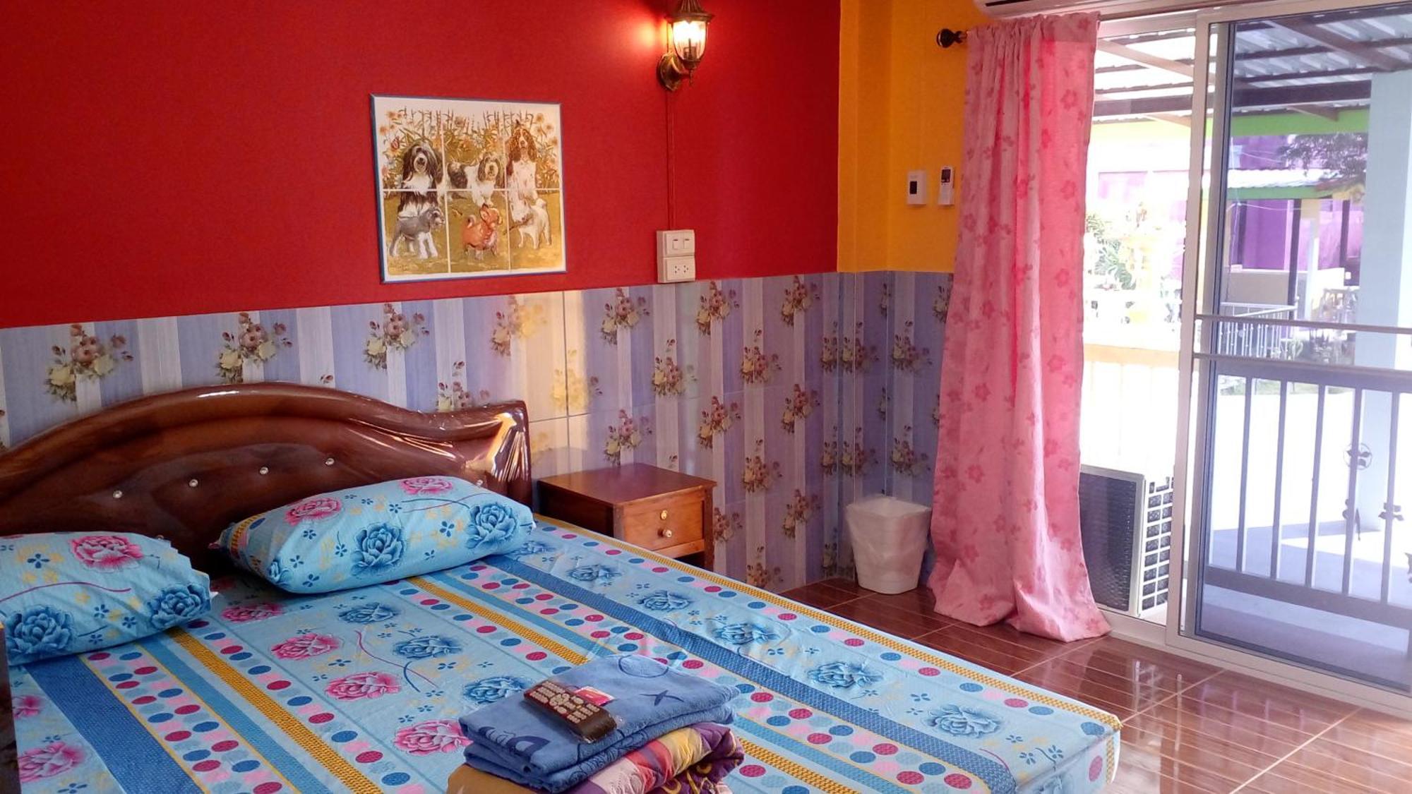 Rueangsrisiri Guesthouse 2 Сукхотхай Номер фото